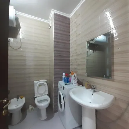 Apartment 82